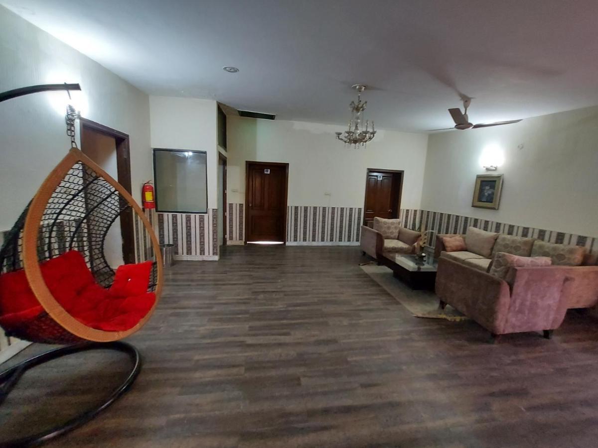 Casa Blanca Boutique Guest House Islamabad Exteriör bild