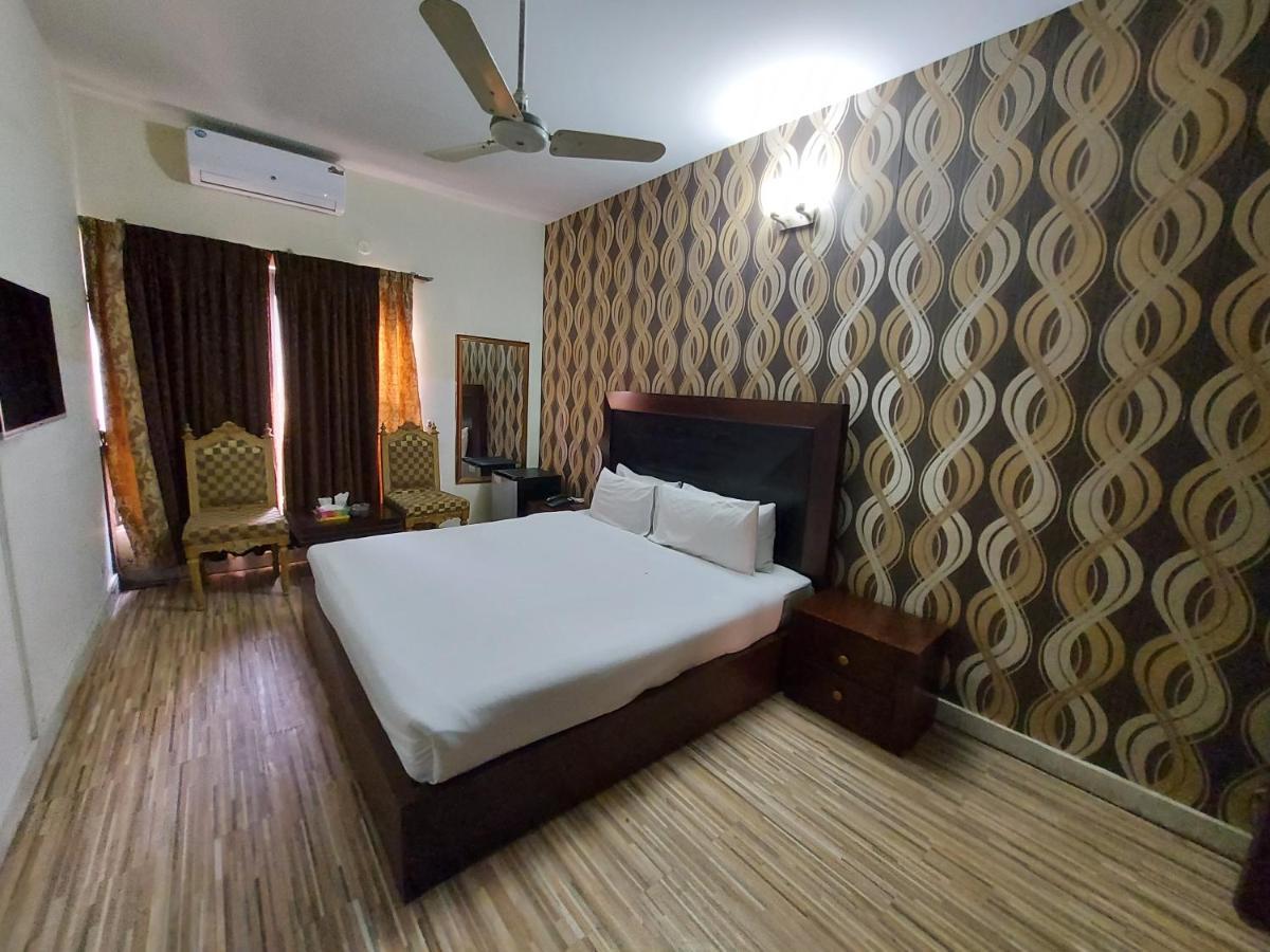 Casa Blanca Boutique Guest House Islamabad Exteriör bild
