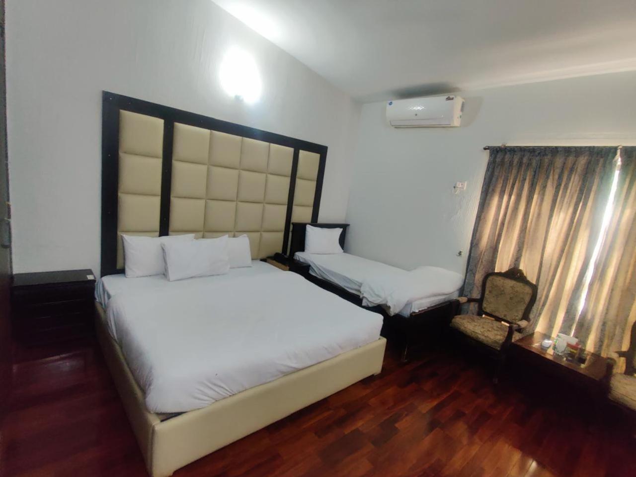 Casa Blanca Boutique Guest House Islamabad Exteriör bild